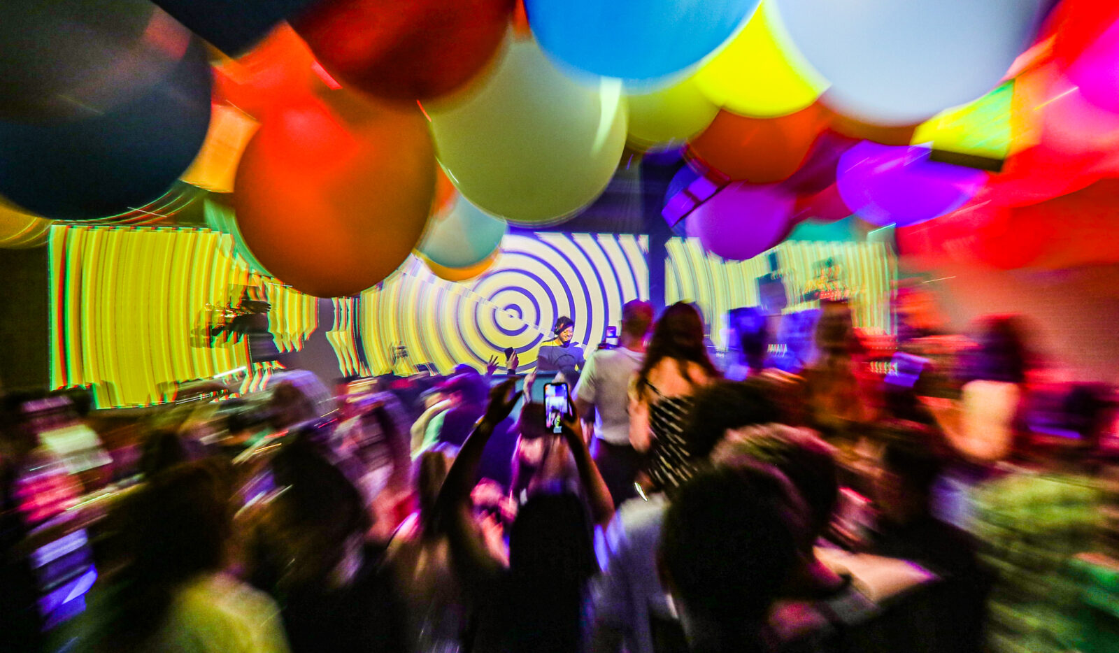 Midnight NYE – Modern Art Madness 2022