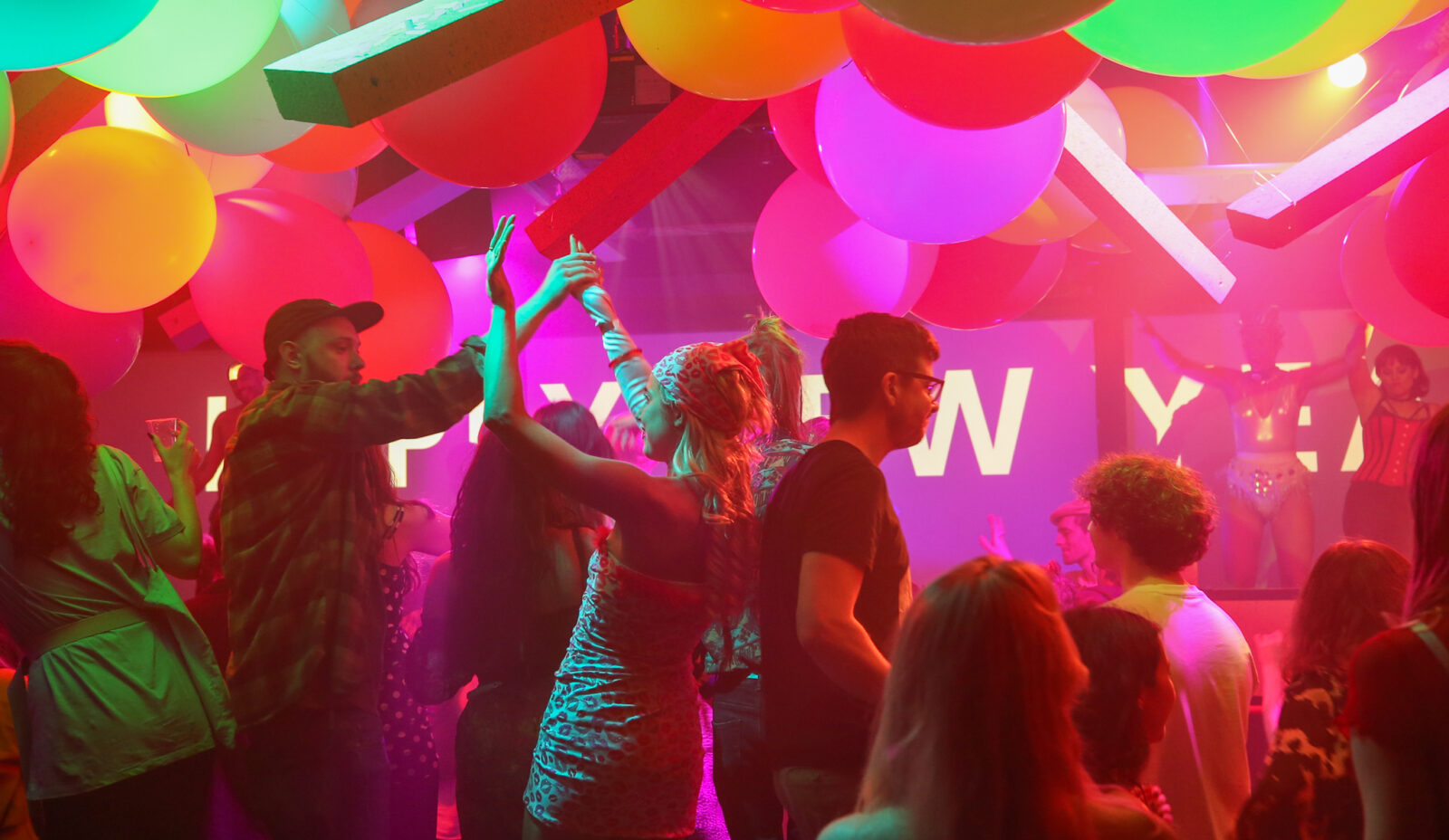 Midnight NYE – Modern Art Madness 2022